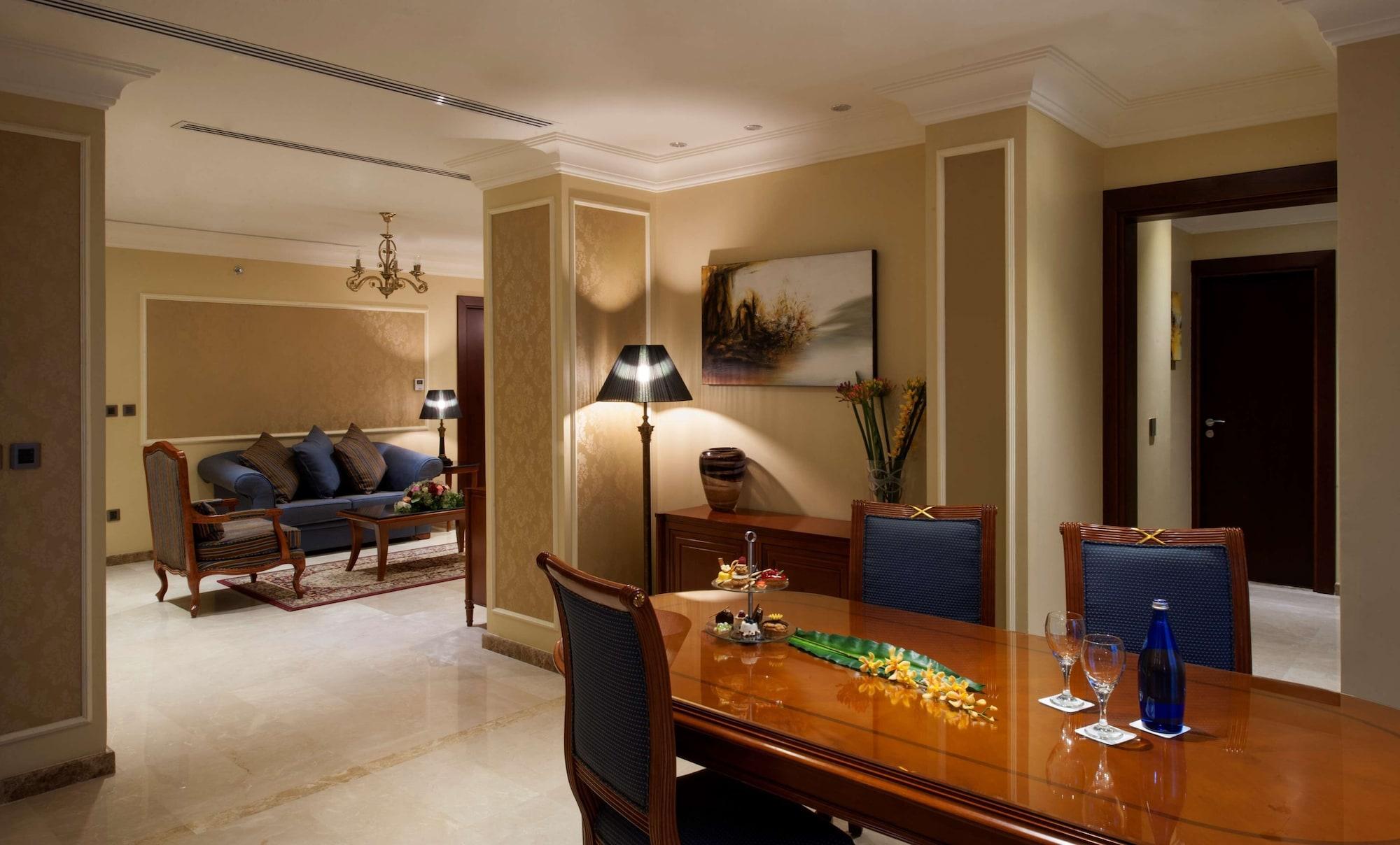 Radisson Blu Hotel, Dhahran Al Khobar Exterior foto
